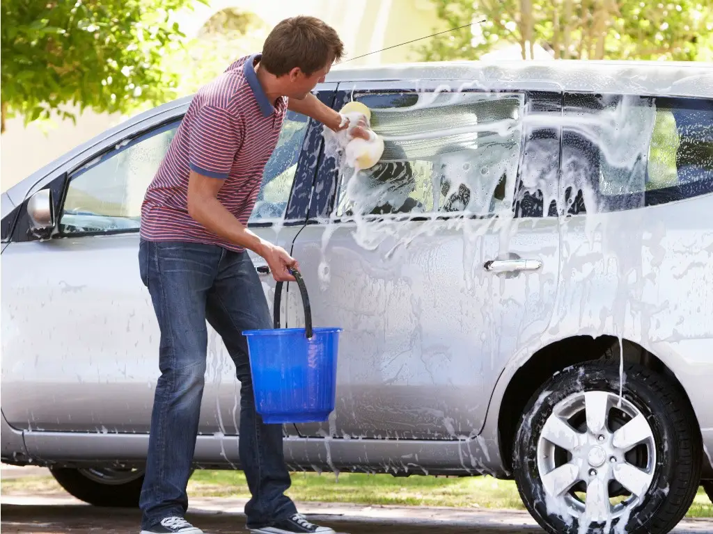 washing car